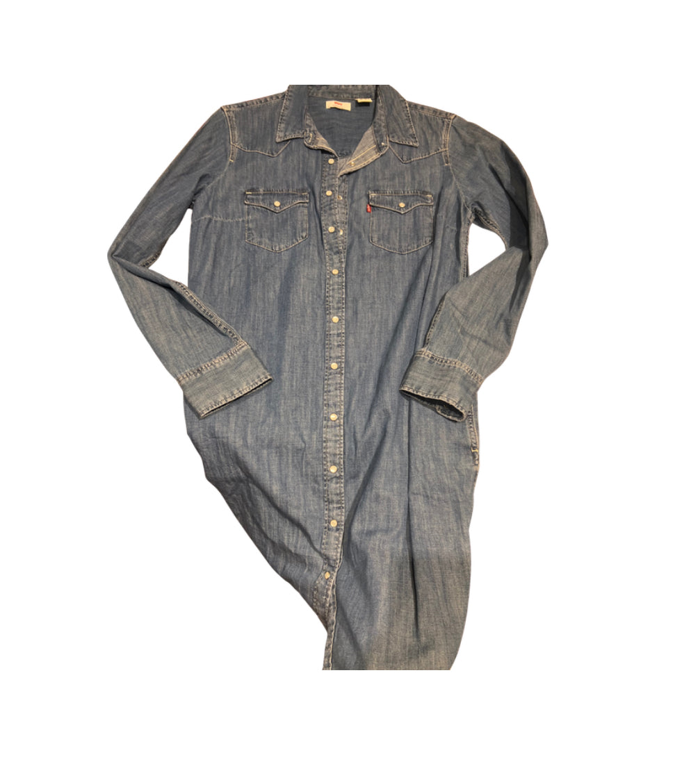 Levi’s Denim Snap-Front Shirt Dress – Size M (Fits Like L)